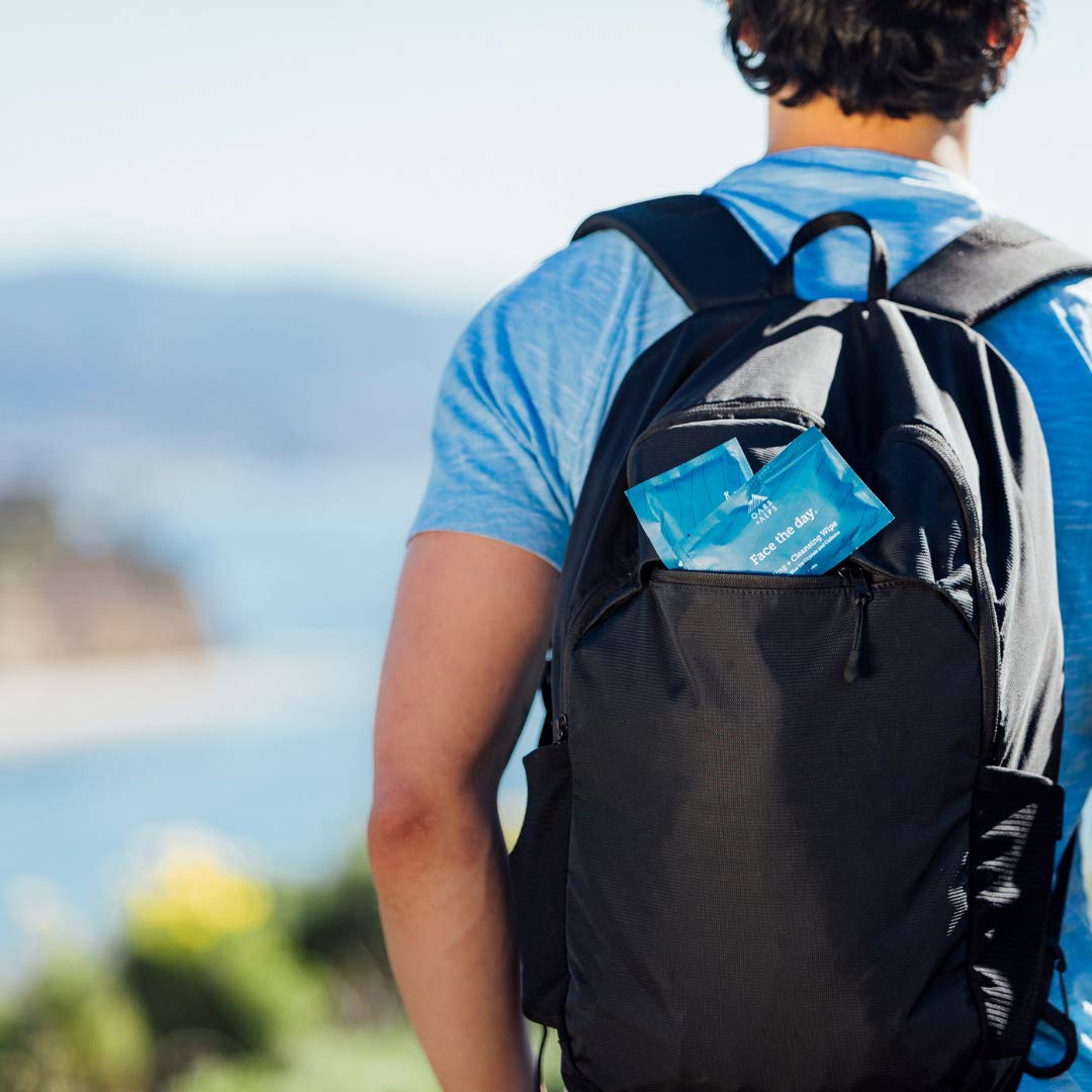 Oars + Alps Cooling Face & Body Wipes, Dual Sided Cleansing Towelettes with Menthol & Ginseng, Dermatologist Tested, Post-Workout & Travel Friendly, 14 Count