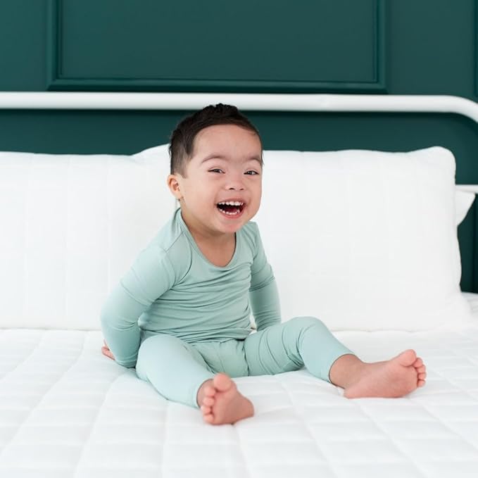 KYTE BABY Toddler Pajama Set - Pjs for Toddlers Made of Soft Bamboo Rayon Material