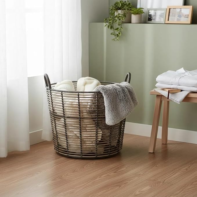 76QT rattan woven basket, withhandle, extra-large storagebasket, suitable for all areas ofthe home