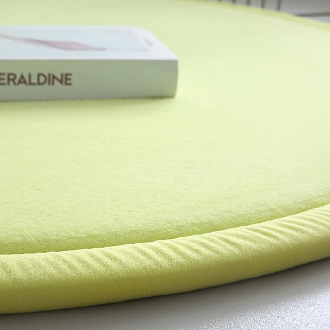 Loartee Thick Kids Round Rug - Coral Velvet Area Rugs, Memory Foam Circular Carpet for Nursery Playroom Home Decor Dormitory, Diameter 71 inch, Apple Green