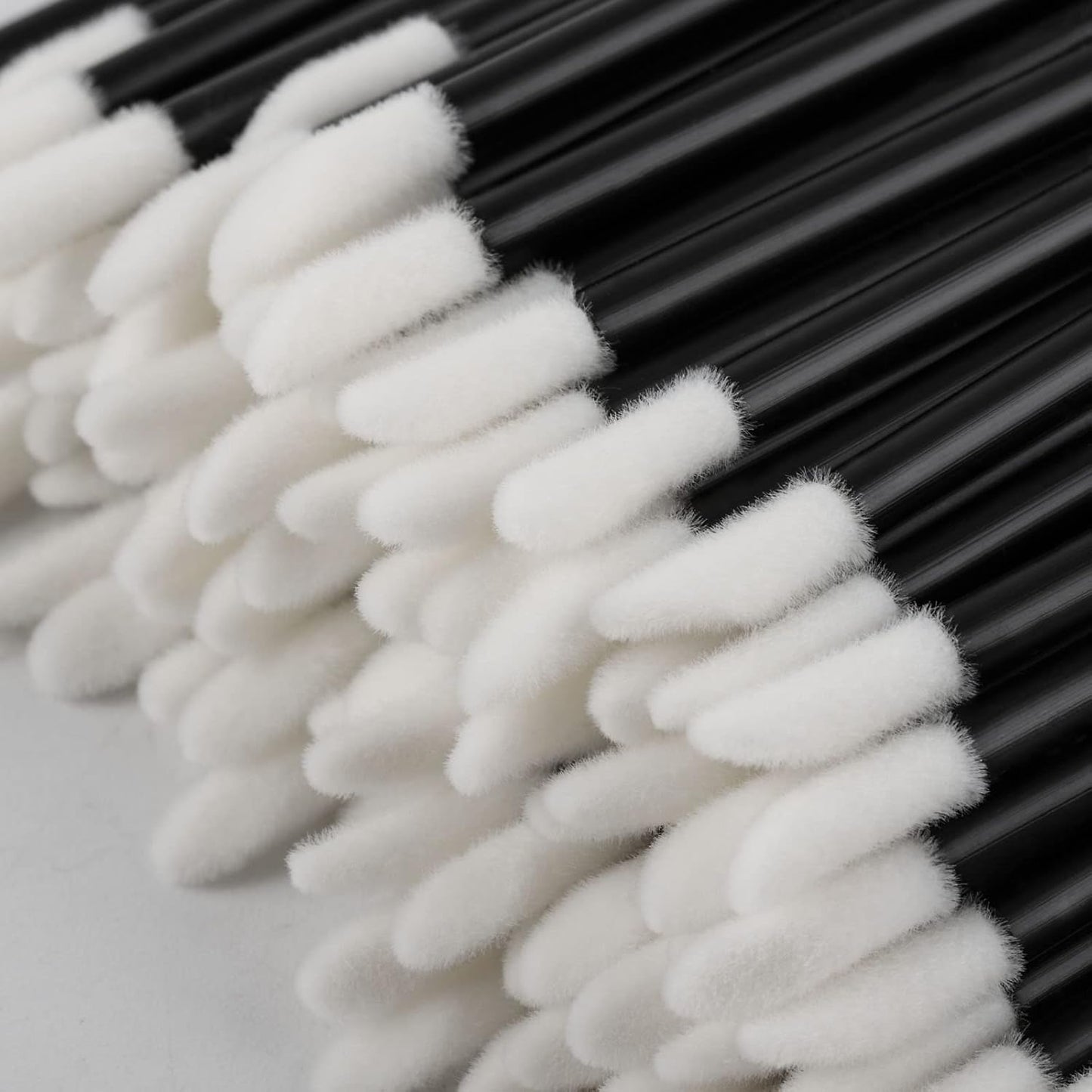300 Pcs Disposable Lip Brushes, Lipstick Lip Gloss Wands Applicator Tool Makeup Beauty Tool Kits - Black