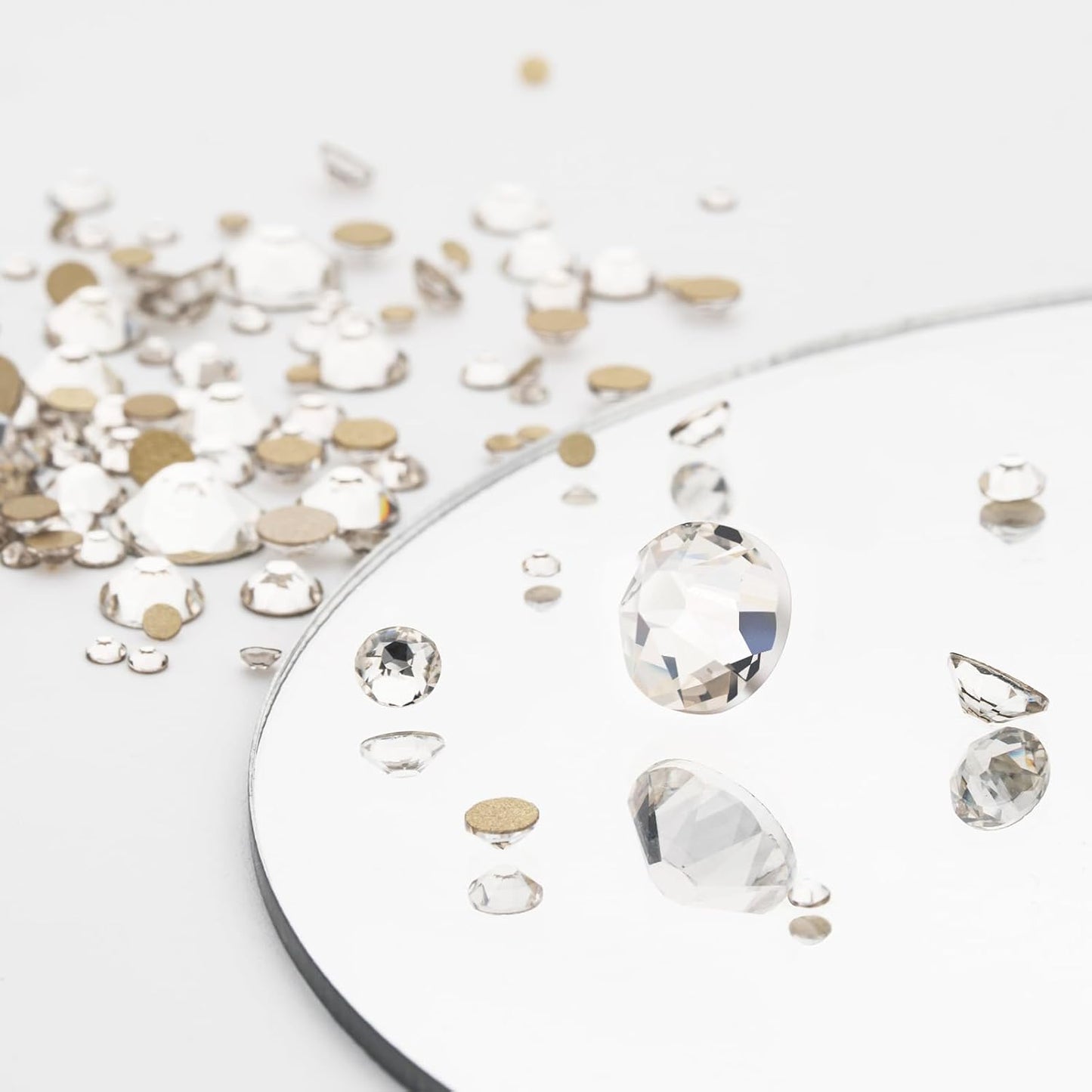 Novani Clear Rhinestones 1440pcs Flat Back Round Rhinestone Style 2088 Sparkly Crystal Gemstones for Nail Art and Crafting SS6,1.9-2.0mm
