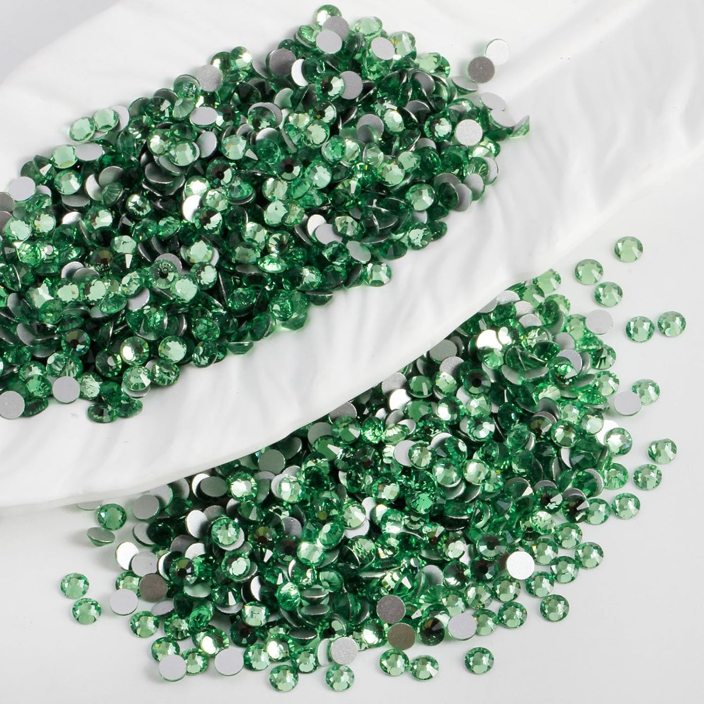 2000 PCS SS20 Flatback Rhinestones,12-Facet Diamond-Cut Glass Gems for Nail Art,Clothing,DIY Crafts,Glue-On Decoration Stones with Silver Backing,Peridot