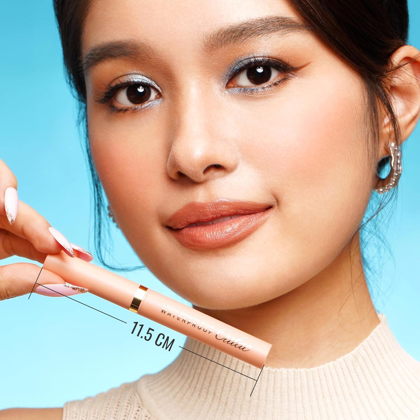 Oulac Waterproof Eye Shadow Stick Smooth and Long Lasting, Shimmering Glitter Finish, Blendable Eyes Makeup, Vegan & Cruelty-Free 3.8g, 19 Seafoam