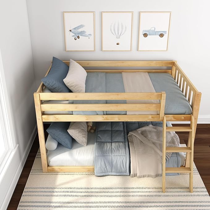 Max & Lily Fundamental Twin Low Bunk Bed, Kids Solid Wood Modern Bed Frame with Strong Wooden Slats, Non-Toxic Finishes, High Weight Capacity, Natural